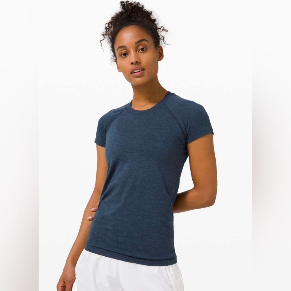 Lululemon Navy Blue Swiftly Tech Short Sleeve Shirt